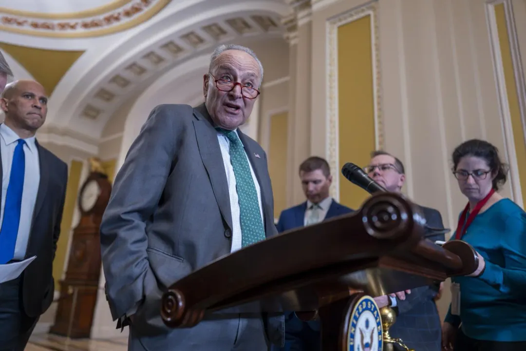 民主黨參院領袖舒默(Chuck Schumer)。(圖/美聯社)