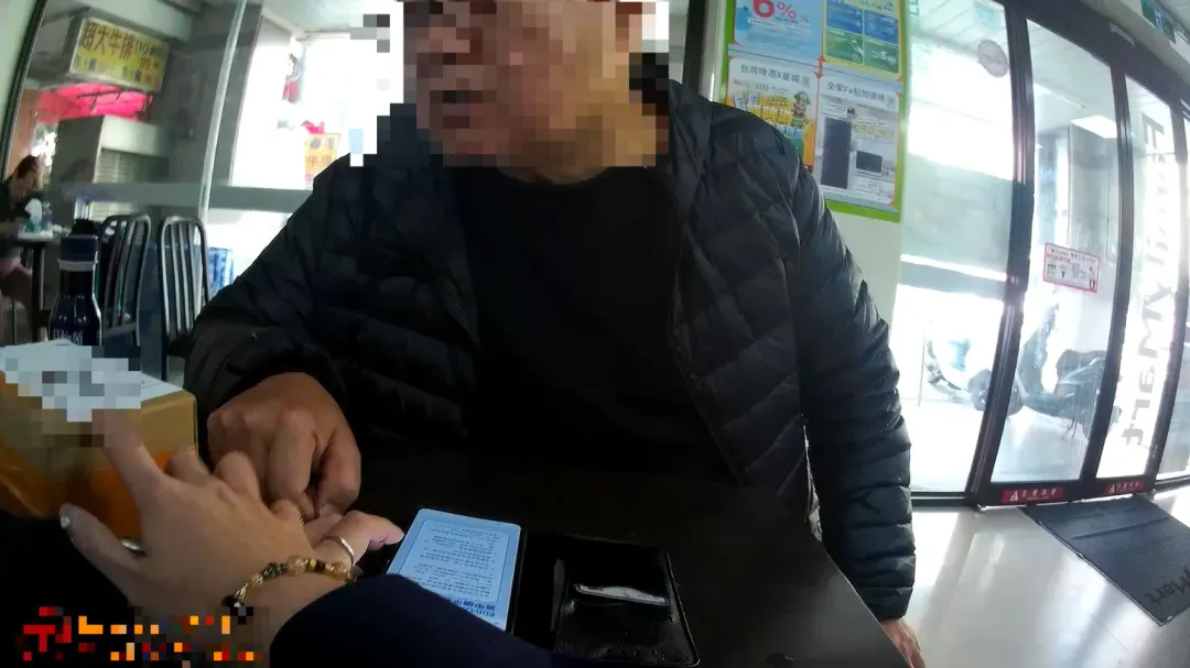 從「燈」開始的騙局！取貨驚見價差12倍，警教戰防詐攻略。（圖／警方提供）