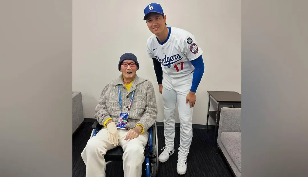 大谷翔平與長嶋茂雄合照。（圖／翻攝自大谷翔平IG）