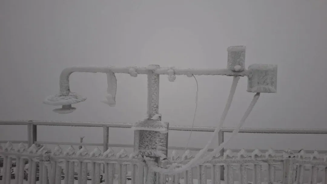 玉山今早降雪。（圖／中央氣象署提供）