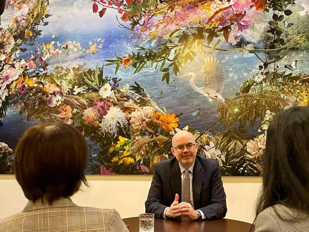 美國在台協會（AIT）台北處長谷立言接受媒體訪問。（圖／取自美國在台協會AIT）