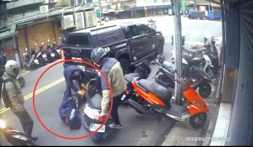 比特犬「LUCKY」昨日在北市臥龍街第2度跳窗咬騎士。(圖/翻攝畫面)