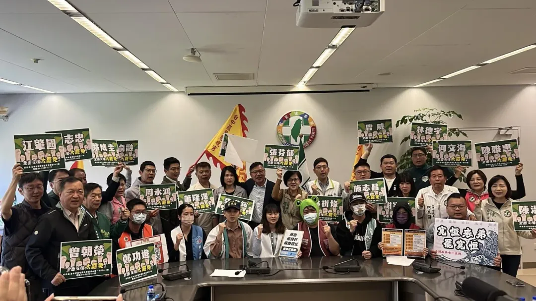 自稱顏寬恒表弟的林宣宏表態支持罷免,顏寬恒陣營回應「查無此人」(攝自台中市議員王立任臉書)