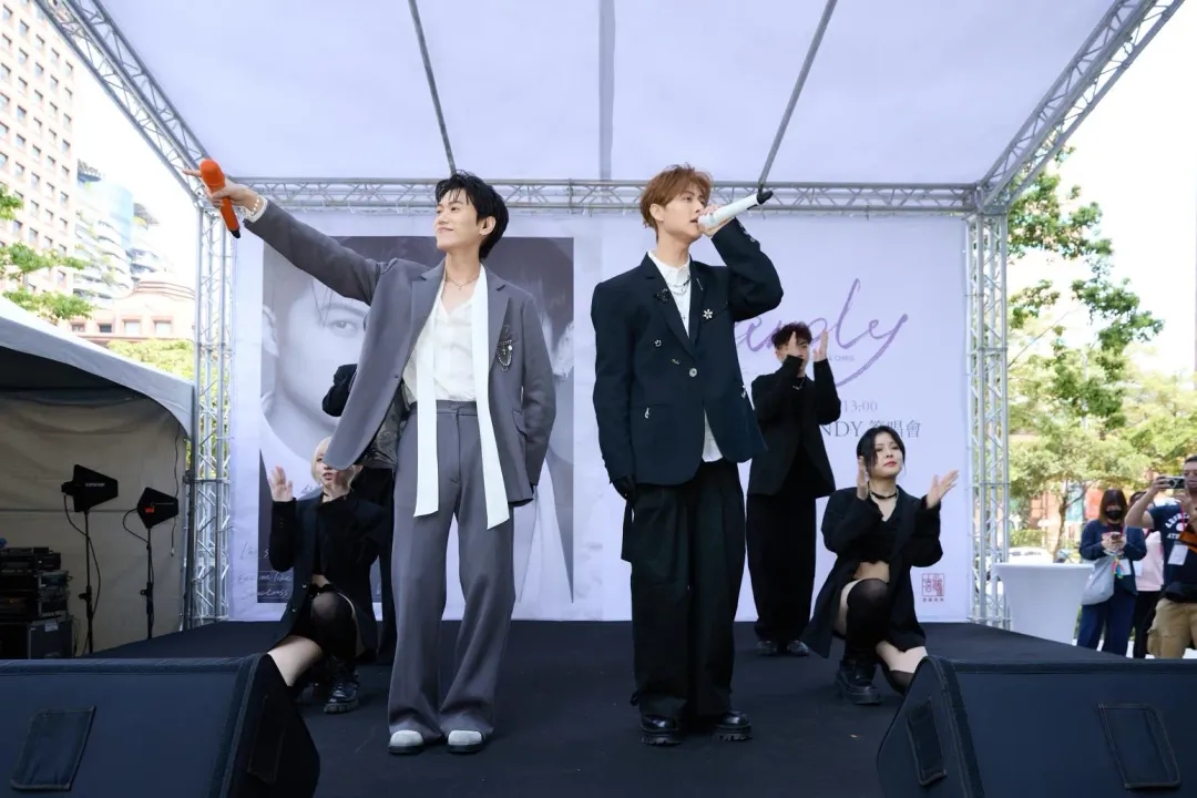 邱勝翊與邱宇辰以「PC」組合，推出單曲。（圖／喜鵲娛樂提供）