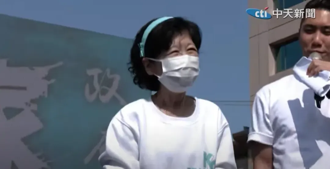 陳佩琪現身民眾黨宣講活動。（圖／中天新聞）