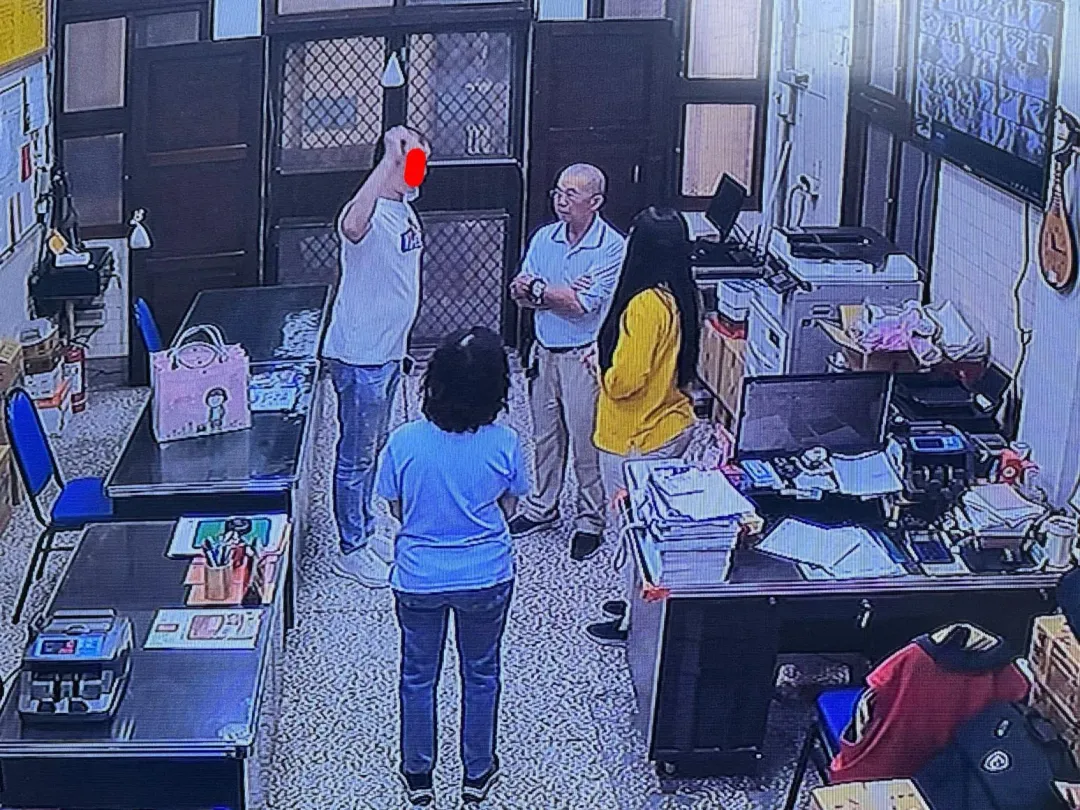 自稱「更生人」的信眾要求開基玉皇宮退回20萬香油錢。（圖／翻攝自開基玉皇宮臉書專頁）
