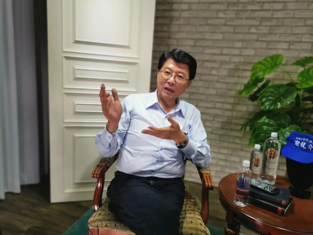 謝龍介痛批，民進黨現在是怎樣？選輸就翻桌？（圖取自謝龍介臉書）