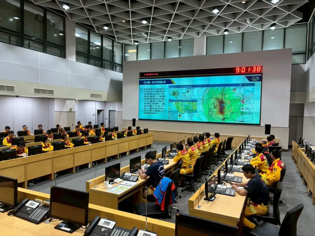 內政部消防署表示，已於今（29）日已向當地政府，願派遣搜救隊協助賑災、相關人員及裝備均以整備完成，隨時出發。（圖／消防署提供）