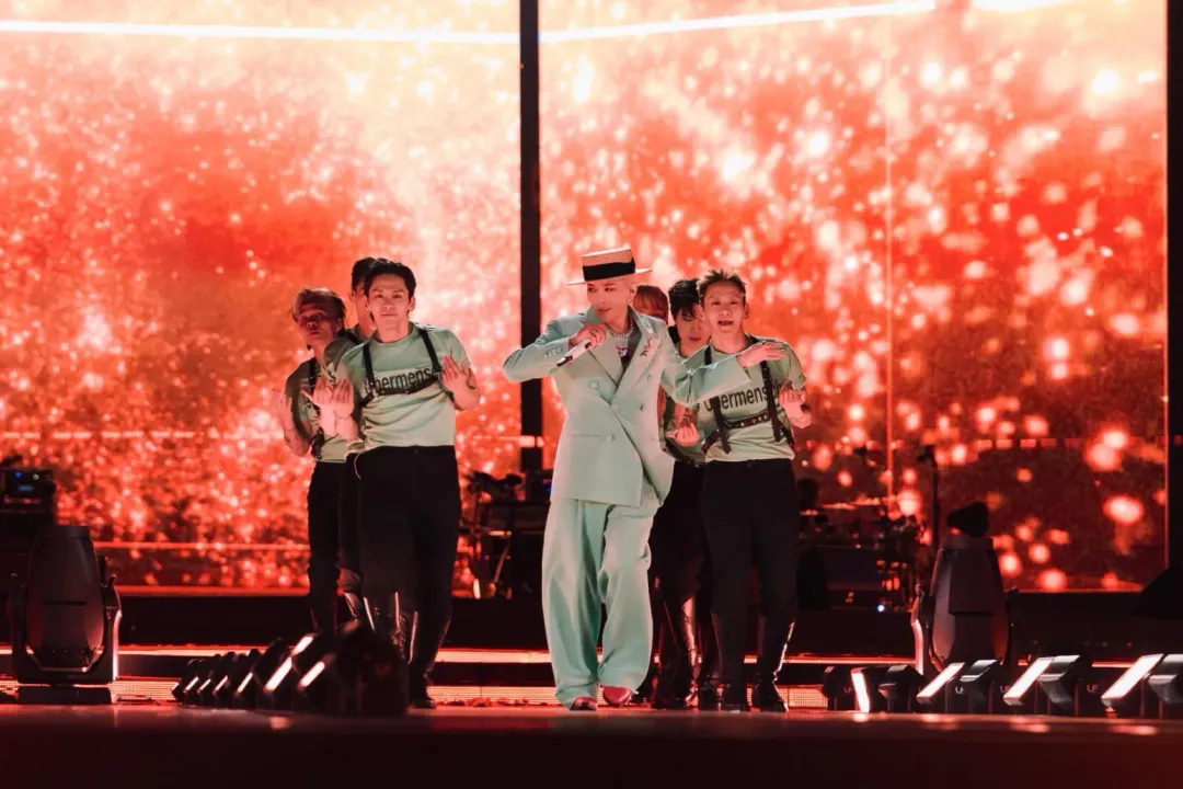 韓流巨星G-DRAGON相隔8年再度舉行個人演唱會，3月29、30日連兩天在韓國高陽綜合運動場炸場。（圖／Galaxy Corporation提供）
