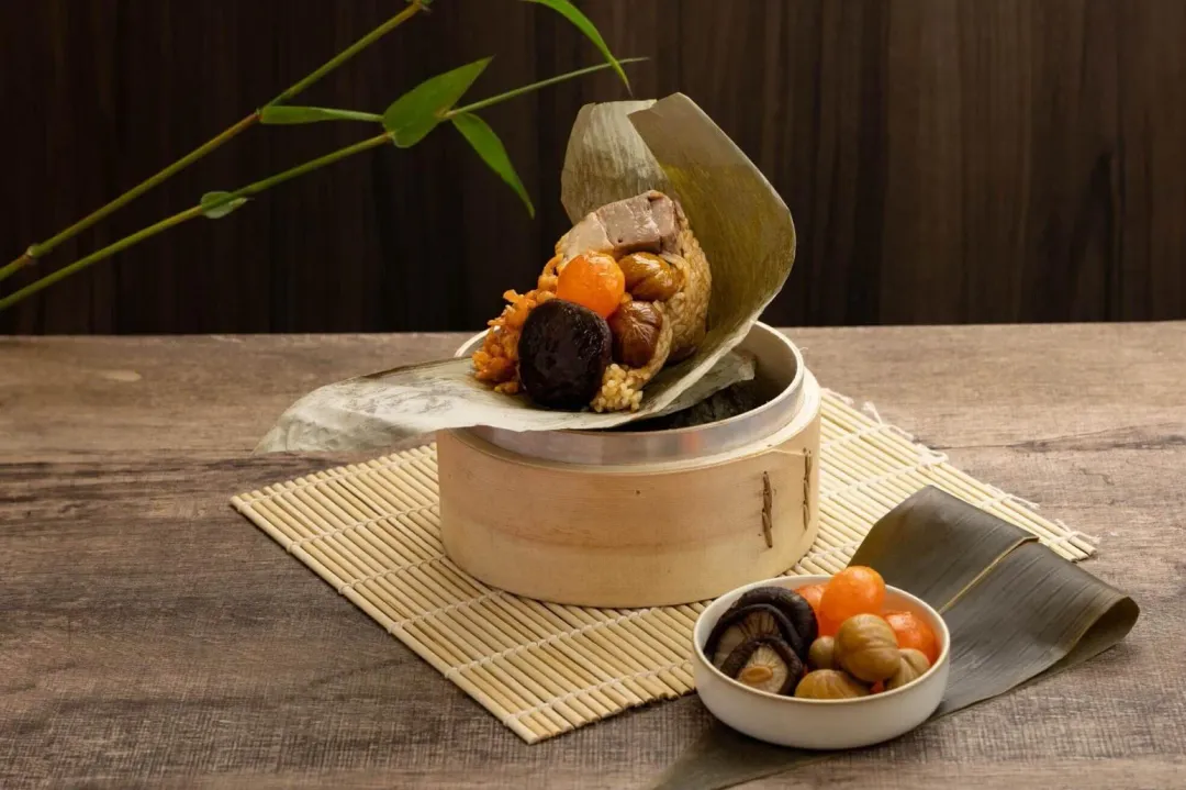 桃泉中餐廳「桃泉香粽禮袋」：南部外婆粽。（圖/業者提供）