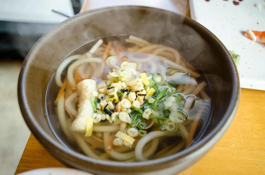 溫度超過60°C的食物或飲品，若立即食用，可能會增加罹癌的風險。（示意圖／pexels）