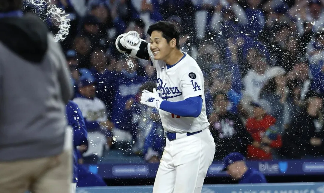 大谷翔平揮出再見全壘打。（圖／美聯社）