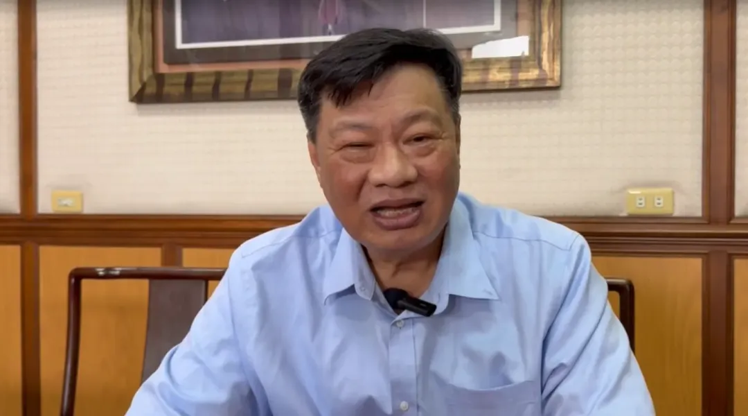 伸仁紡織董事長白璨榮痛訴，近年訂單大幅縮減，關稅恐怕是「最後一擊」。（圖/翻攝畫面）
