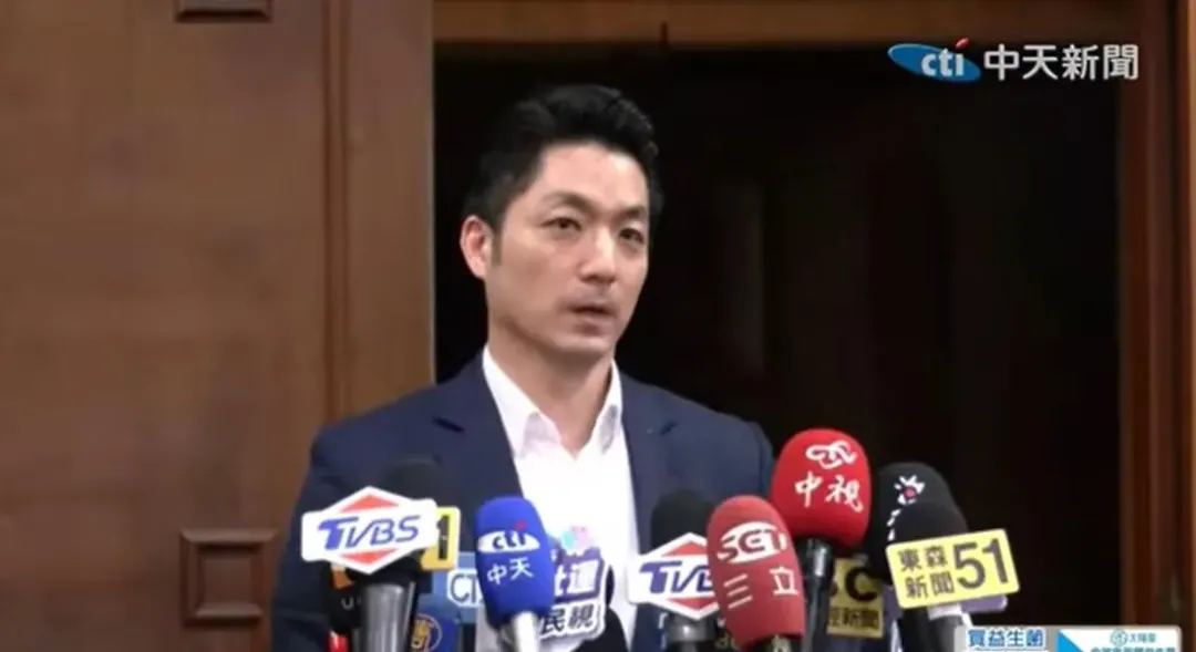 國民黨台北市長蔣萬安今(10日)出席行政院會前受訪。（圖／中天新聞）