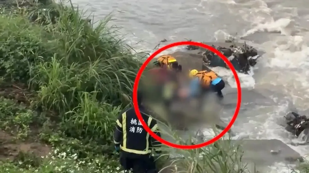 溺水者已經明顯死亡、呈現屍僵,因此沒有送醫。(圖/民眾提供)