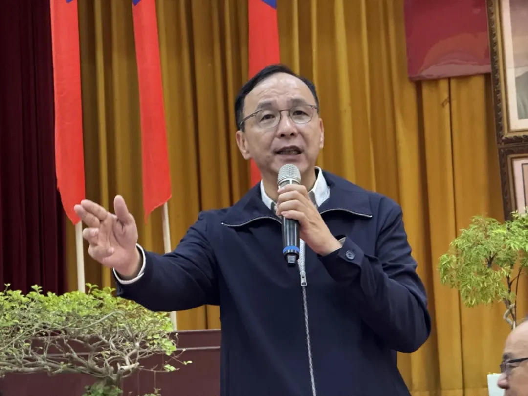 朱立倫表示,「司法大刀砍來,我們必須拿起盾牌,為人民開出一條血路」。(圖/國民黨提供)