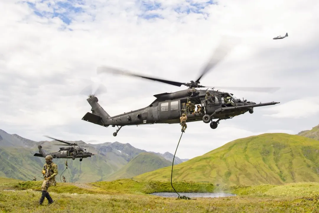 美國陸軍MH-60M特戰直升機。(圖/美國海軍)