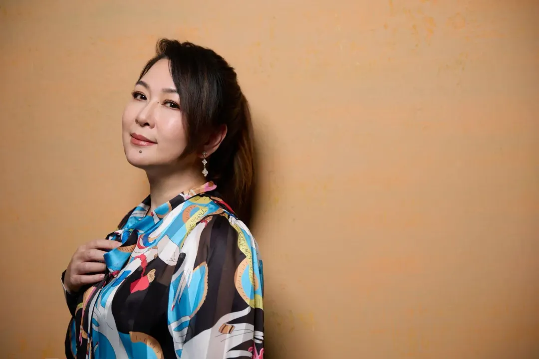 張秀卿因工作忙昏頭,鬧出不少笑話。(圖/豪記唱片提供)