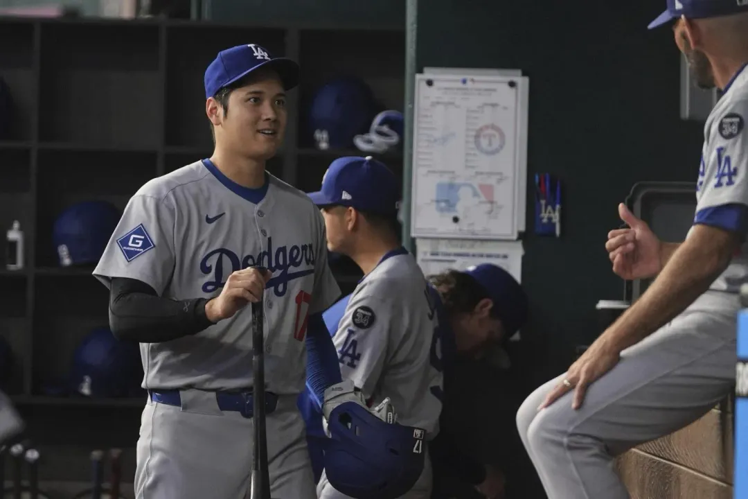 大谷翔平「有女萬事足」。(圖/美聯社)