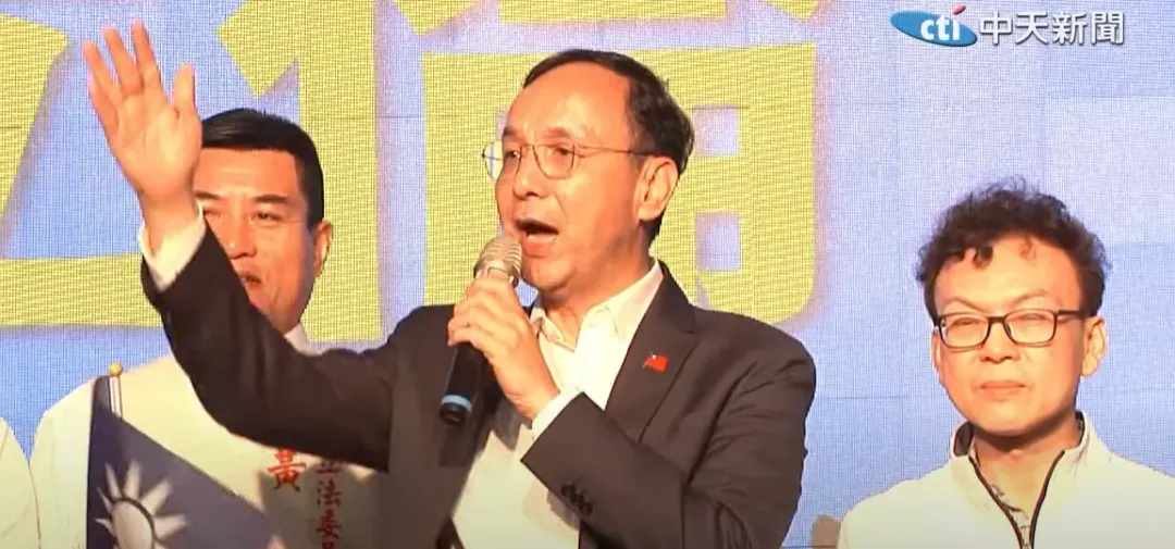 朱立倫23日出席新竹市「反惡罷、戰獨裁」說明會。(圖/中天新聞)