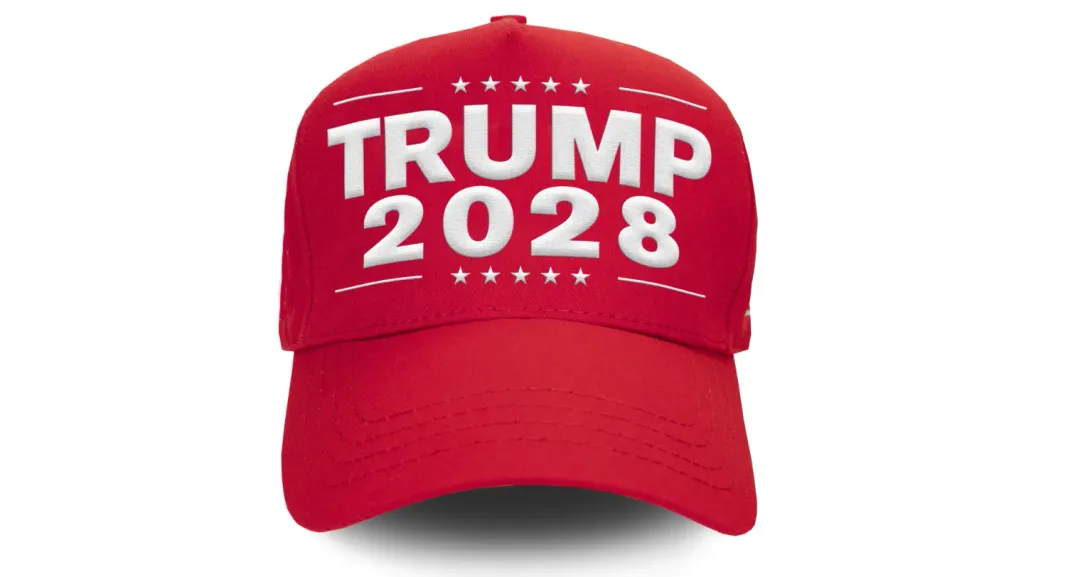 「川普2028」應援帽已上架川普集團官網。（圖／翻攝自www.trumpstore.com）