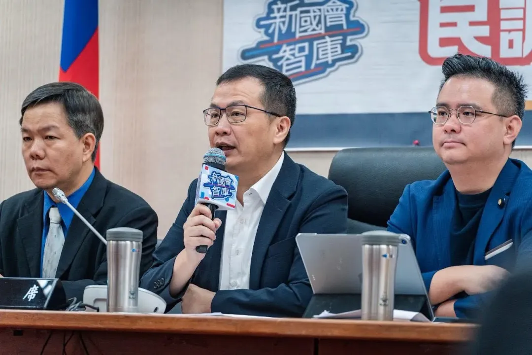 羅智強轟民進黨，全面消滅監督者，趕盡殺絕不放過。（圖取自羅智強臉書）