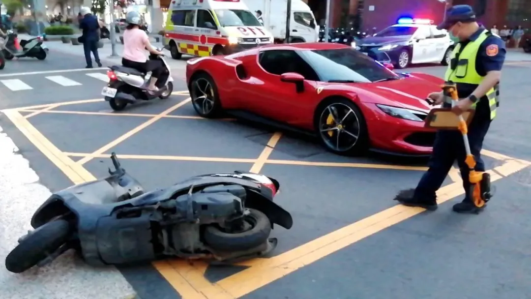 車禍現場。(圖/翻攝畫面)