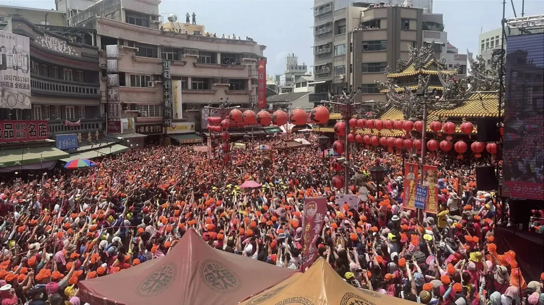 白沙屯媽祖往北港朝天宮進香活動即將進入重要的進火儀式階段，今年報名人數創下新高，達32萬9118人。（圖／翻攝自白沙屯拱天宮臉書）