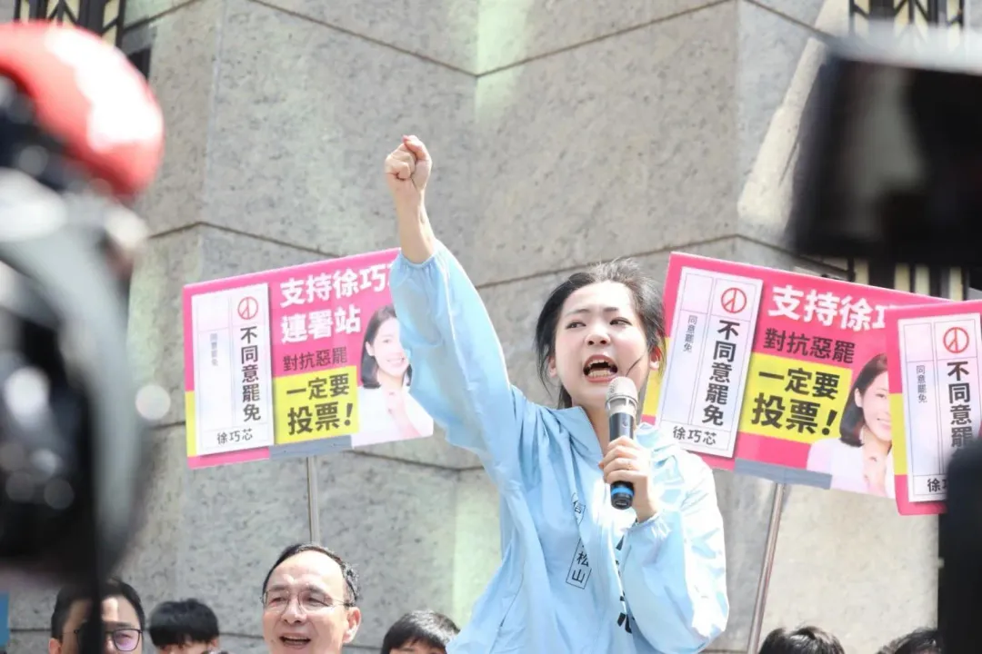 徐巧芯２日在永春市場進行街講。（圖取自徐巧芯臉書）