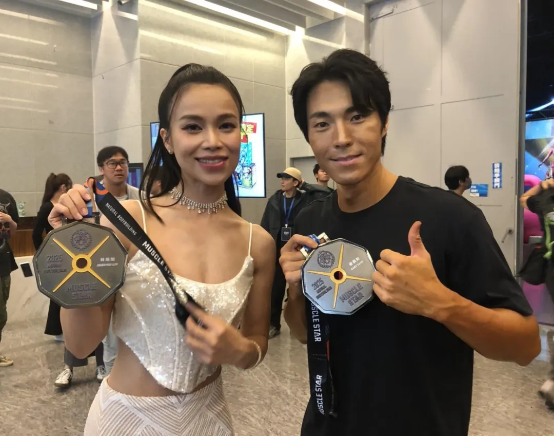 林芯儀(左)與唐振剛(右)4日出席第2屆《Muscle Star自然之星》明星賽。(圖/記者郭竹倩 攝)