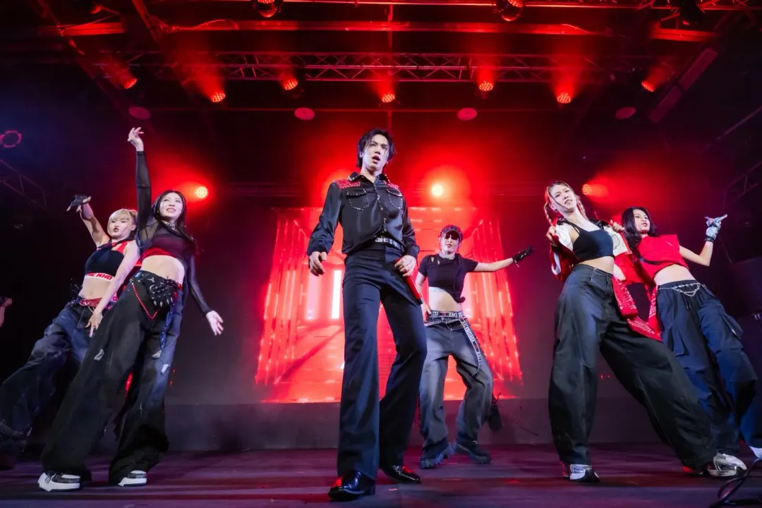 韓國全能「舞蹈機器」ROCKY於2日在台北華山文創園區Legacy Taipei 5A館舉辦粉絲見面會。（圖／歐妮娛樂、WONIJIN CO提供）