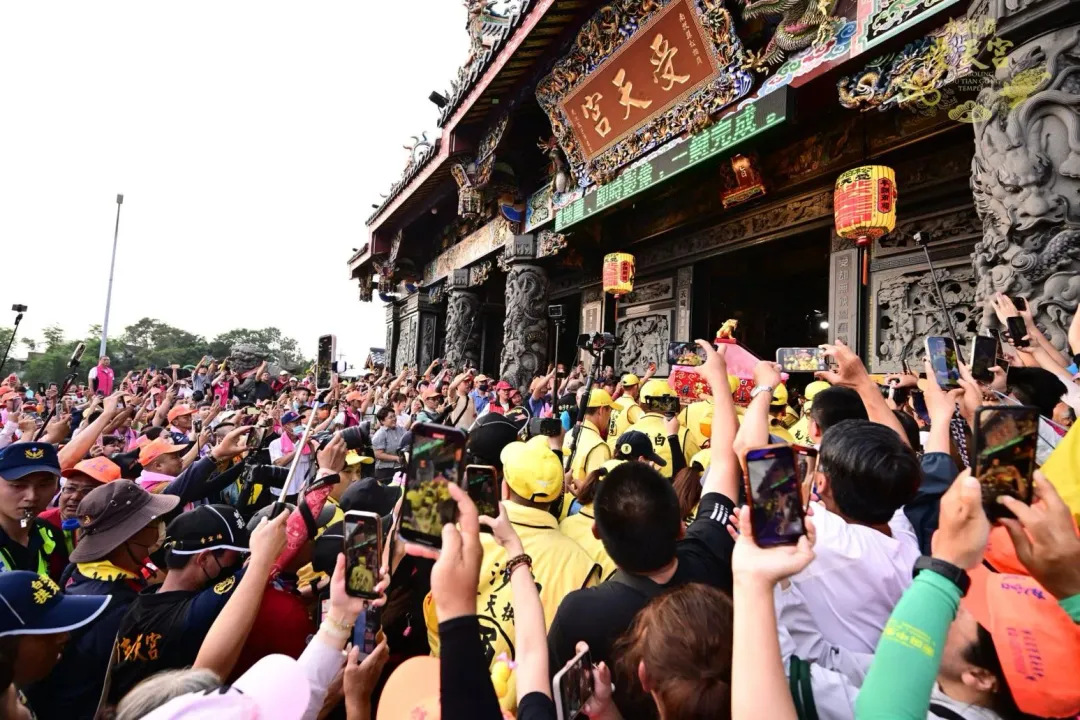 白沙屯媽祖6日駐駕海拔440公尺的松柏嶺受天宮。（圖 ／翻攝自臉書松柏嶺受天宮臉書）