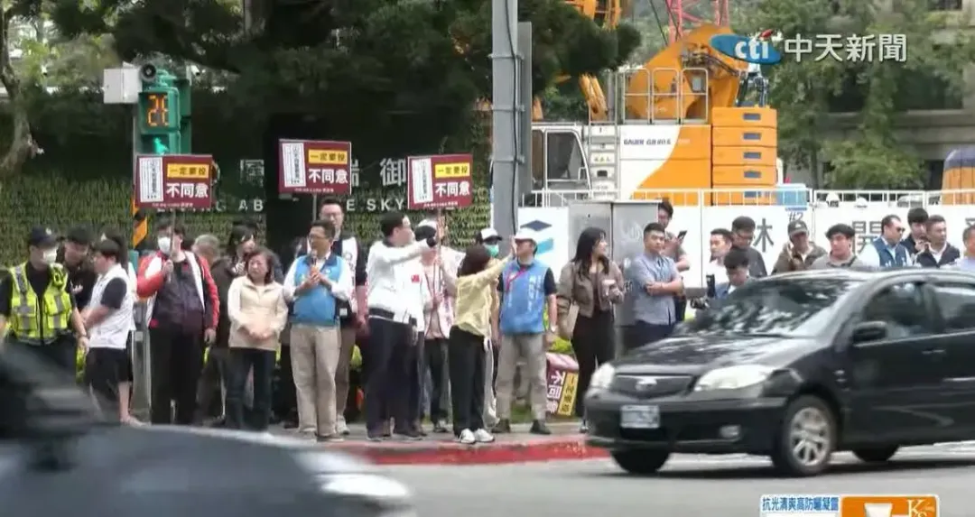 國民黨主席朱立倫為台北市黨籍立委李彥秀站台助講。(圖/中天新聞)