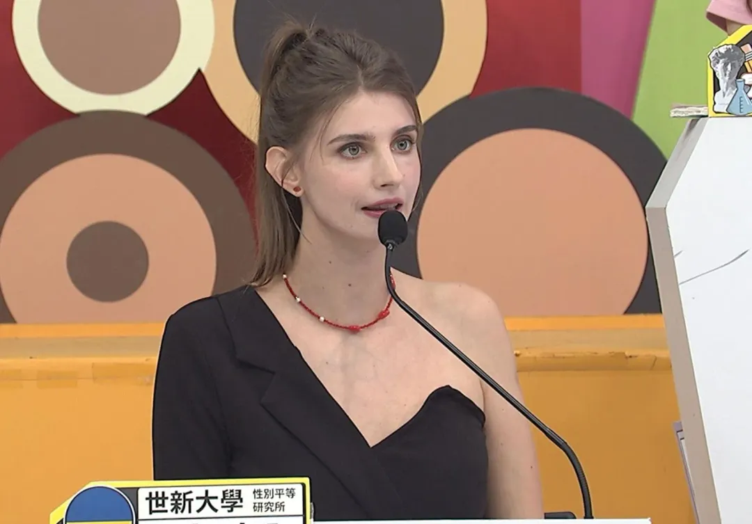 佳娜很注重男生的儀容整潔。(圖/中天綜合台 提供)