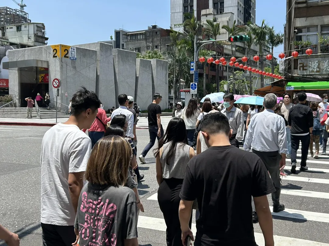 國民健康署提醒民眾,牢記「涼、補、心」三字訣。(示意圖/記者高珞曦攝)