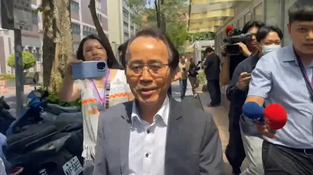 現任高雄市副市長林欽榮15日出庭。（圖／中天新聞）