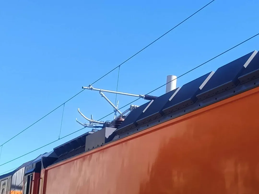 台灣鐵路公司南迴線16日下午發生電車線斷落事故。（圖／台灣便當管理局-附屬鐵路部授權提供）