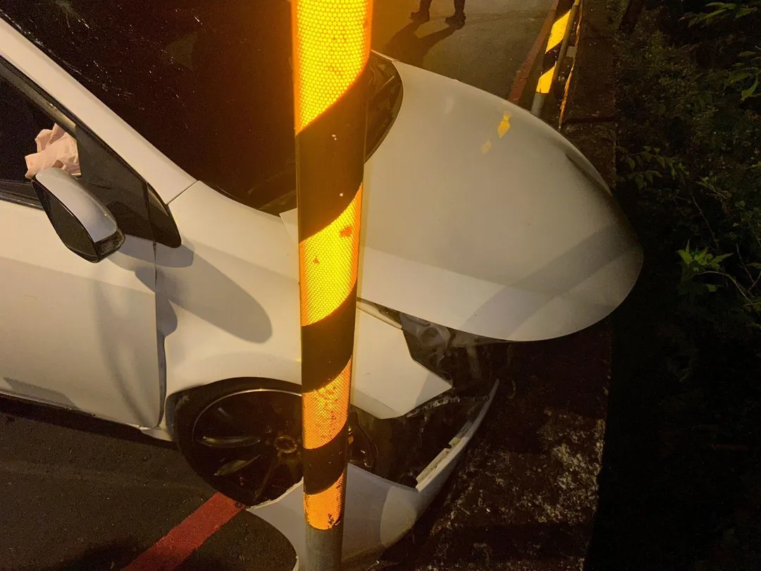 經警方初步調查，駕駛陳女酒測值為零，本次車禍造成5人受傷。（圖/警方提供）