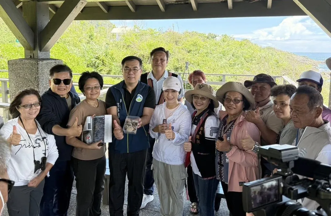 彭啓明17日應綠委莊瑞雄、陳瑩邀請赴台東視察風電。(圖/翻攝莊瑞雄臉書)