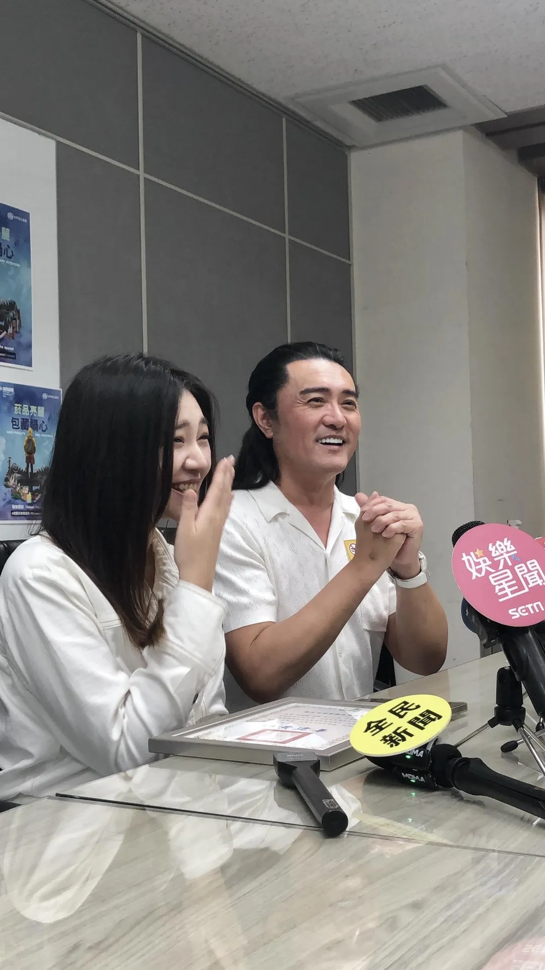 李㼈（右）強調先前在汐止與機車騎士發生行車糾紛時，從頭到尾都沒有口出惡言。（圖／記者郭竹倩 攝）