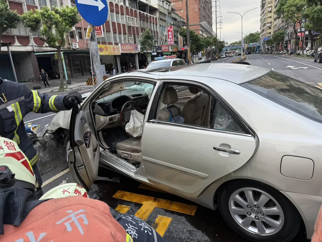 三峽車禍現場。（圖／翻攝畫面）