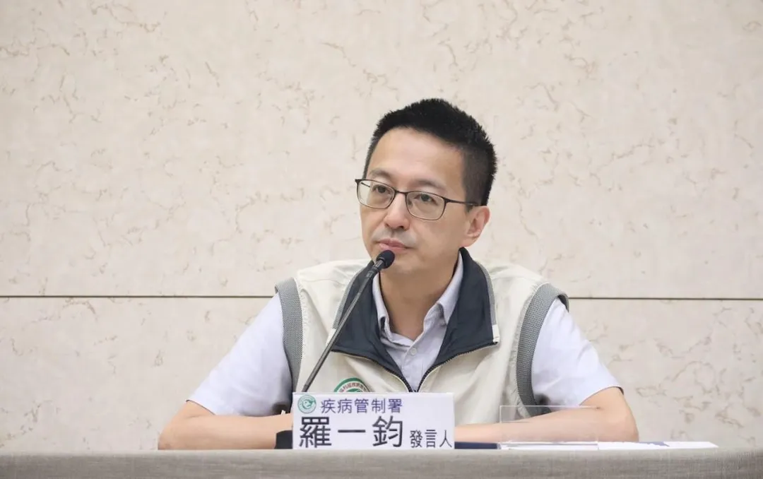 疾管署副署長羅一鈞強調，接種JN.1疫苗是預防重症最有效的方法。（圖／疾管署）