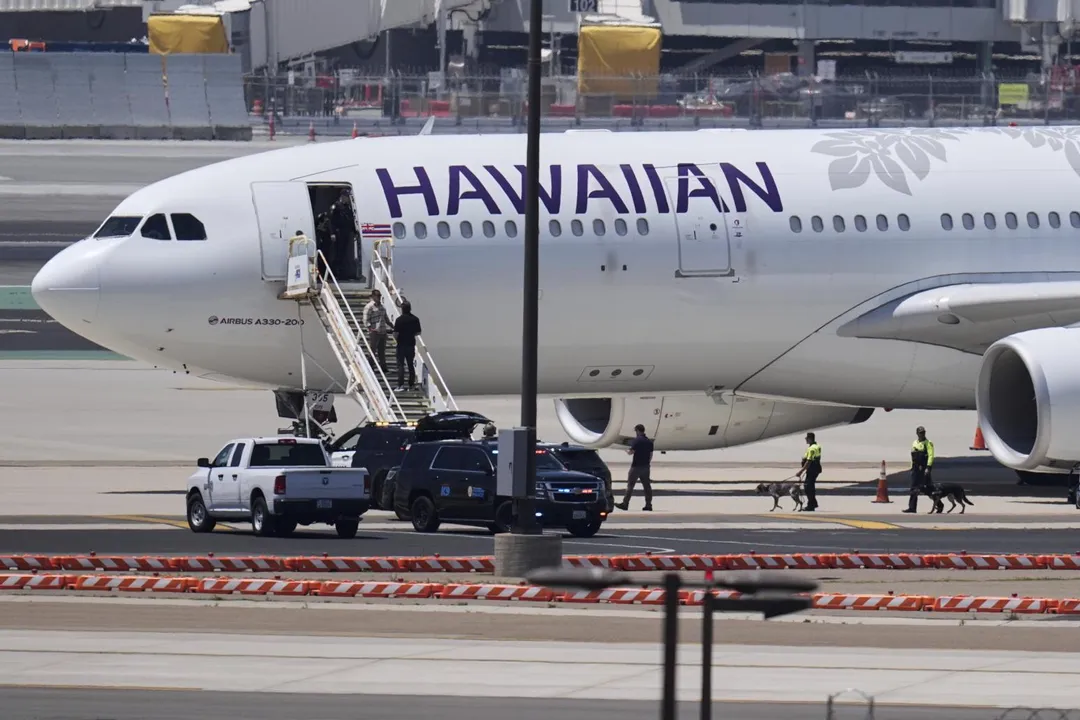 夏威夷航空班機傳出遭炸彈威脅。(圖/美聯社)