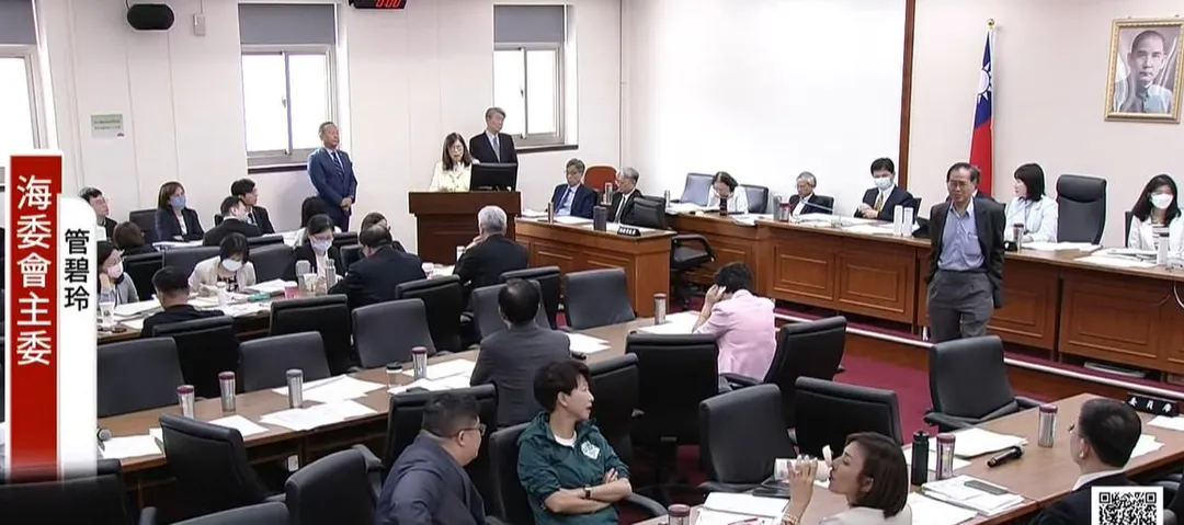 立法院經濟委員會，海委會主委管碧玲與藍委鄭天財起口角。（圖／立法院直播頻道）