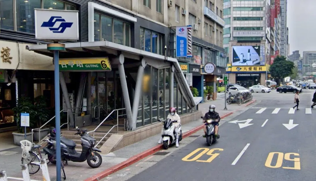 捷運古亭站2名女子在車廂內爆衝突。(圖/翻攝自Google map)