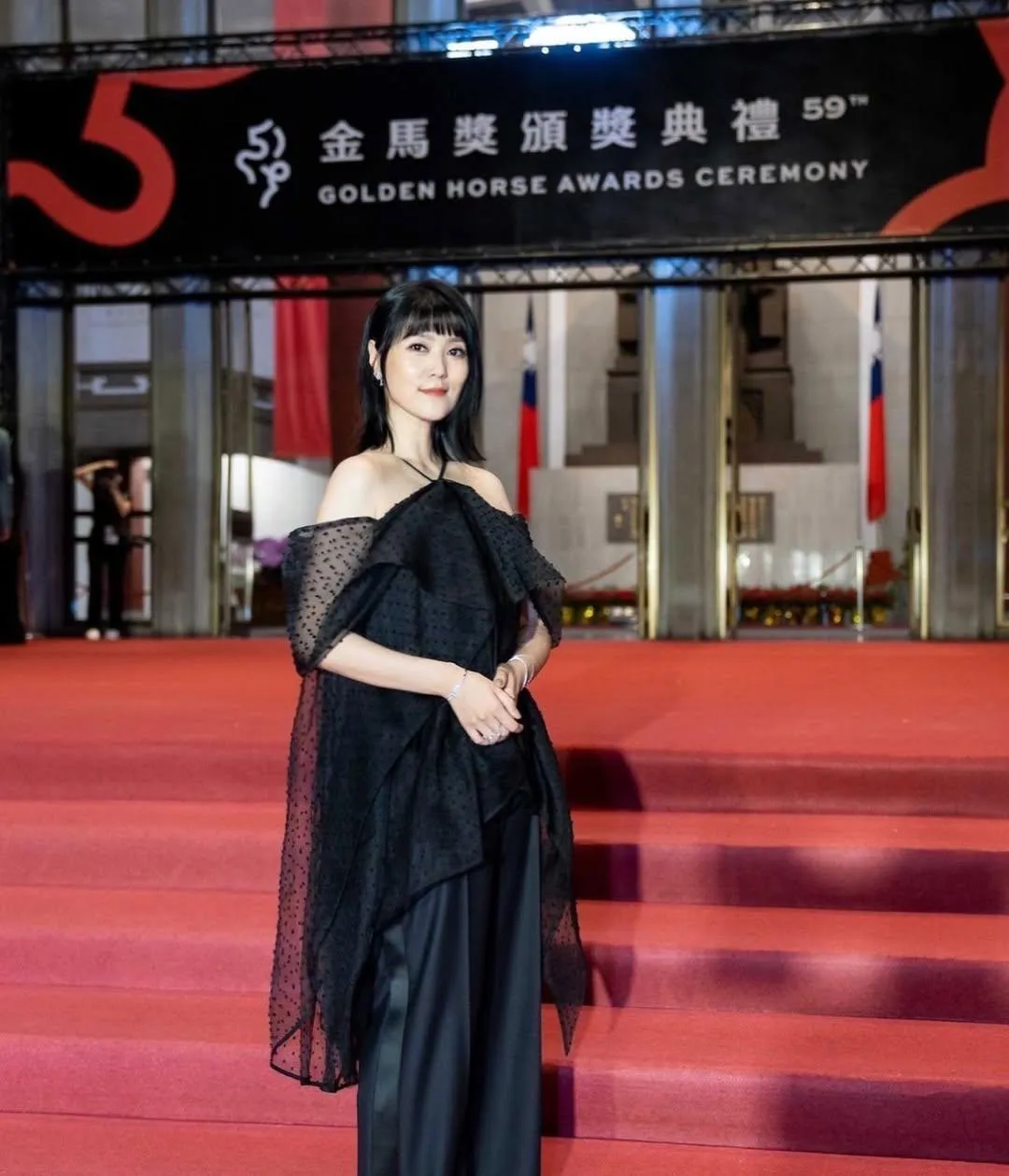 金曲歌后曹雅雯為了陪伴病父近期將髮型替成平頭。(圖/翻攝IG oliviarougejaloux)