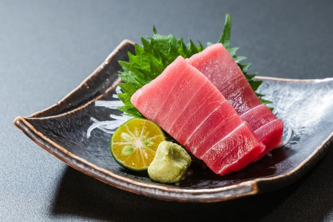 想吃黑鮪魚,不用跑到台東!5月24日至6月15日,至饗賓集團旗下Buffet品牌「饗饗」與「旭集 」就能吃得到。(圖/饗賓集團提供)