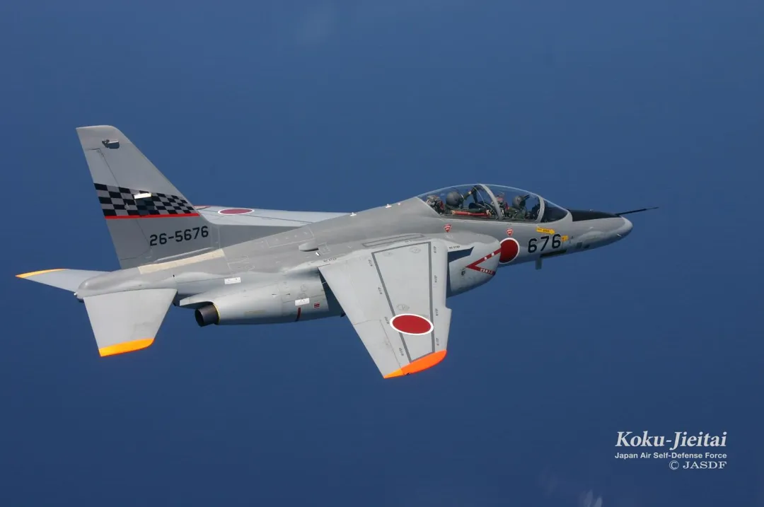 第32飛行隊T-4。(圖/航空自衛隊)