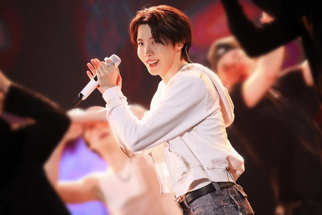 j-hope用中文向ARMY告白：「很久沒來台北，今天看到大家感到非常開心。」並承諾還會再回來。（圖／Live Nation Taiwan提供）