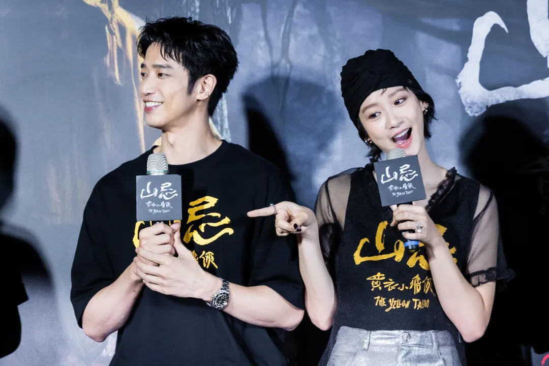 劉以豪（左）袁澧林（右）31日為主演的電影《山忌黃衣小飛俠》宣傳。（圖／威視電影 提供）
